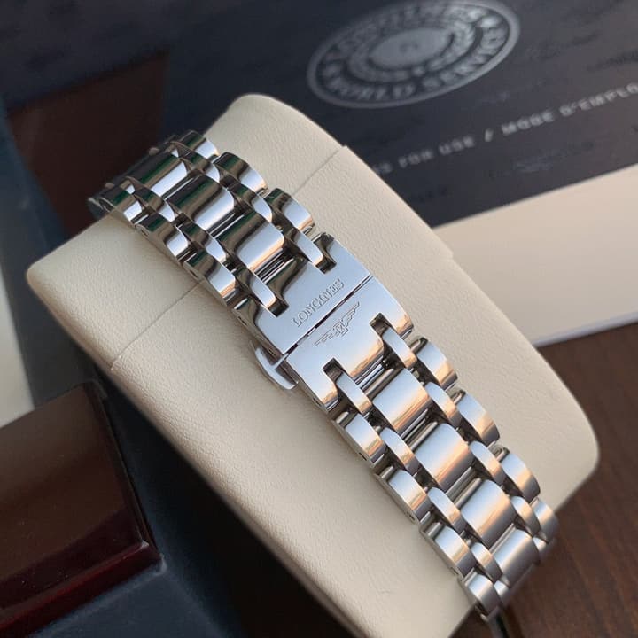 Longines DolceVita Stainless Steel Quartz Watch 32mm in Stainless Steel White Dial