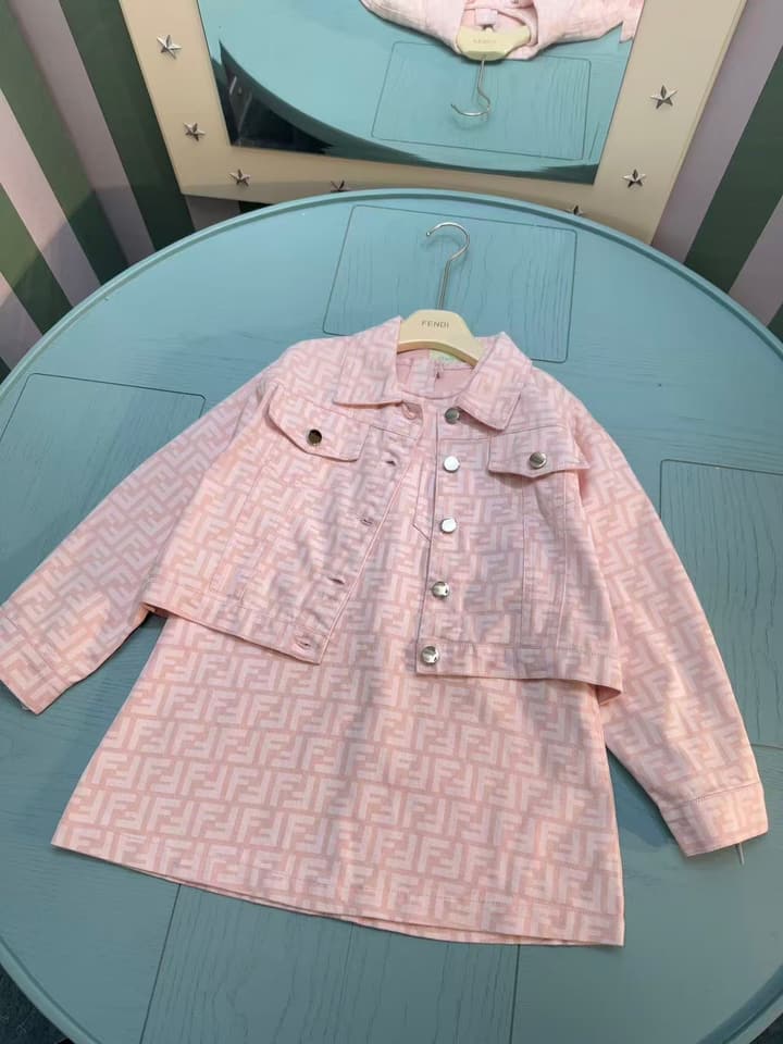Fendi Kids Two-Piece Set (Jacket & Dress) – 2025SS in Light Pink Logo Set