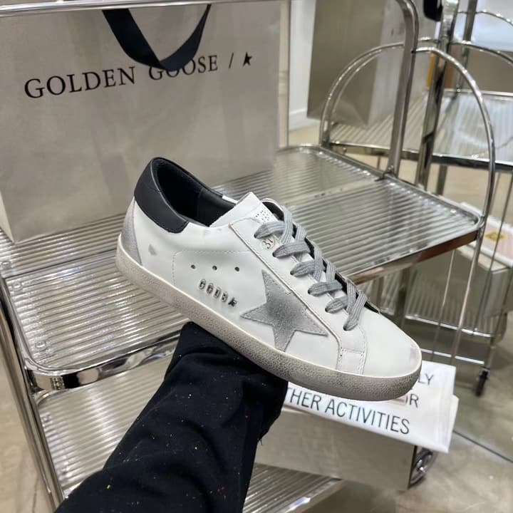 Golden Goose Superstar Graffiti Sneakers – SS22 in Black Star Rose Gold Toe