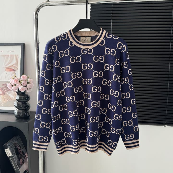 Gucci Full Print Logo Crewneck Sweater – Autumn/Winter Collection