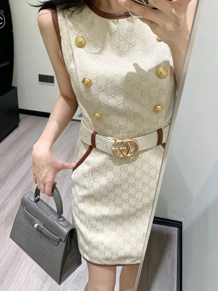 Gucci GG Retro Monogram Sleeveless Dress – Spring/Summer Collection in Apricot