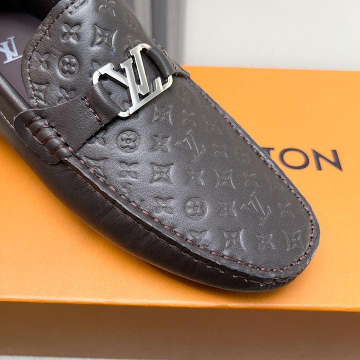 Louis Vuitton Pebbled Leather Driving Shoes in Black Textured Leather