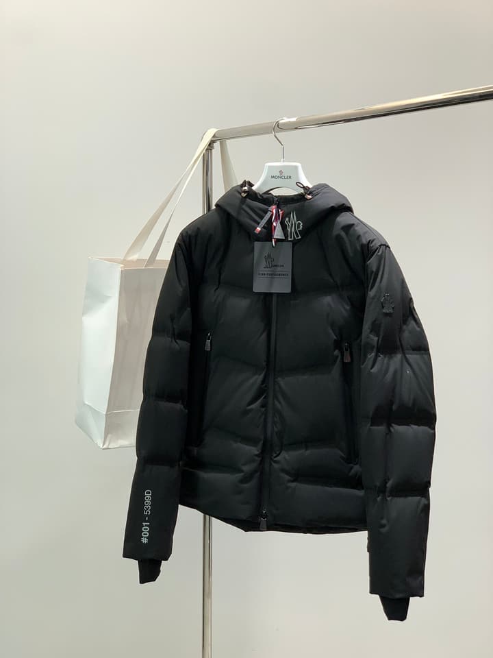 Moncler Casual Hooded Down Jacket – 2025FW in Sage Green