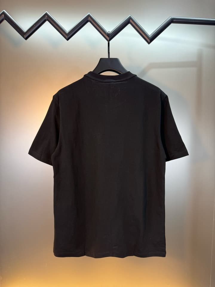 Moncler Logo Pocket Short Sleeve T-Shirt – 25SS in Deep Black