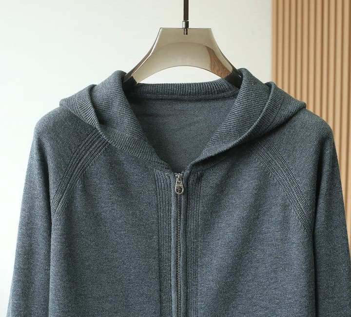 Loro Piana Premium Wool Sweater – 2025FW in Charcoal Grey