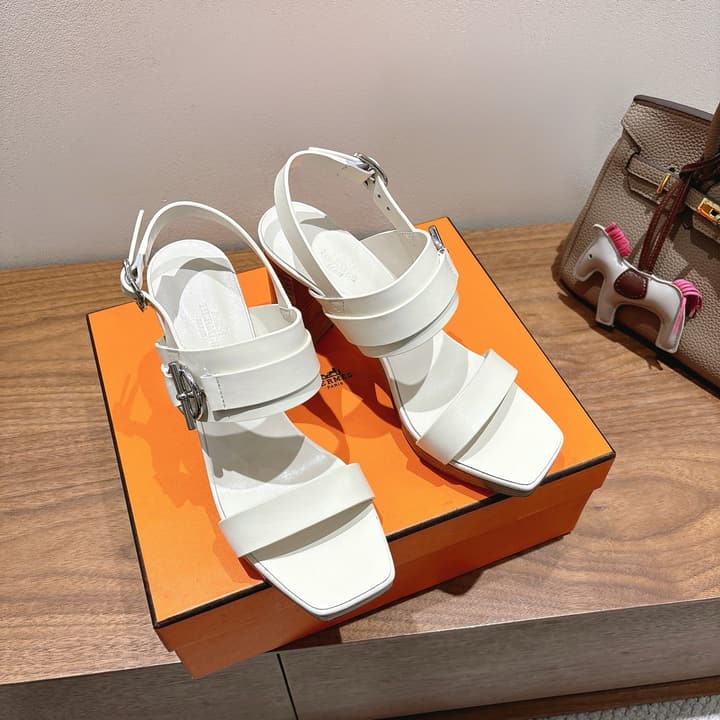 Hermes Color Block Flat Sandals – 2025 New Collection in Black