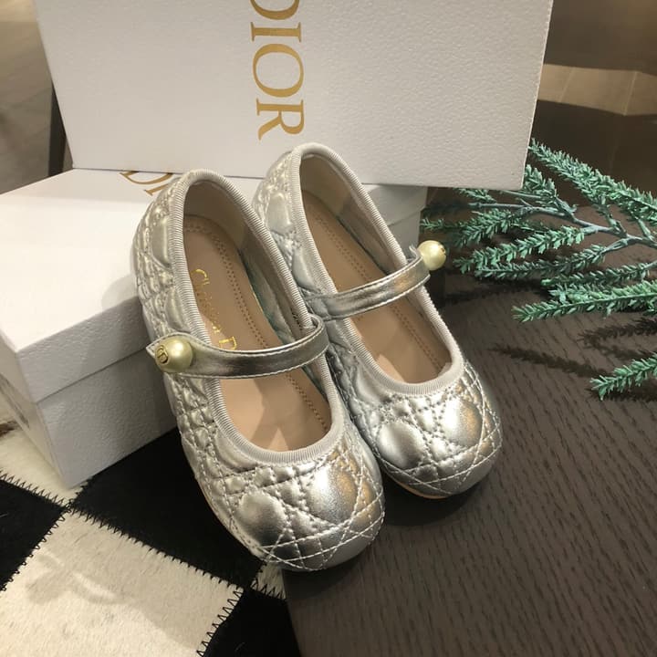 Dior DioBady Ballet Quilted Flats – Kids Collection – 2024SS in Black Quilted With Pearl Strap