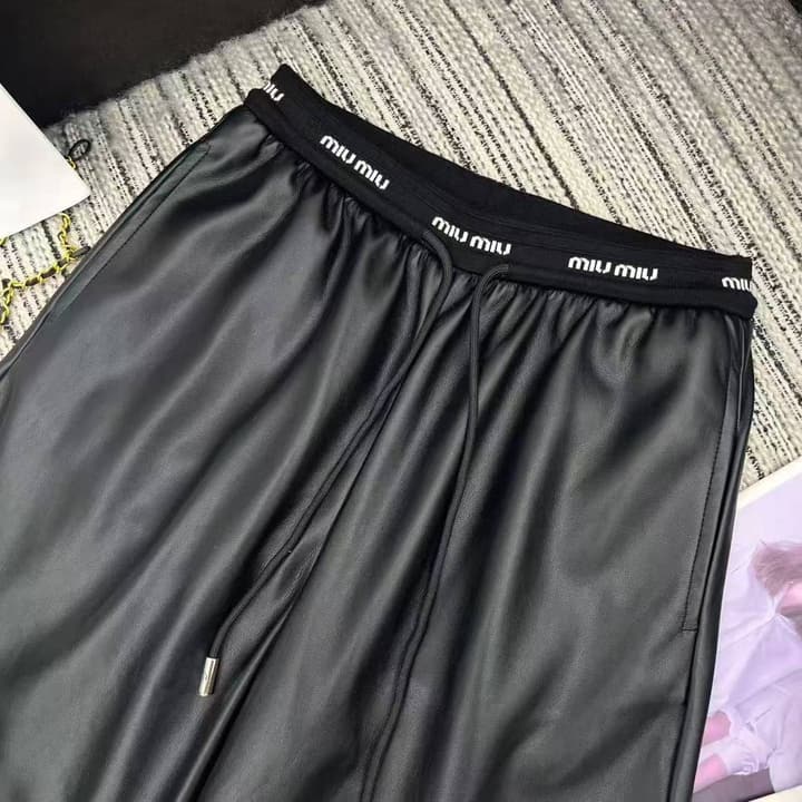 Miu Miu Letter Elastic Waist Straight Leather Pants in Black