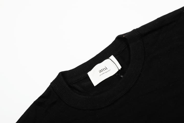 Ami Paris Classic Heart Embroidered Knit T-Shirt – 2025SS in Black