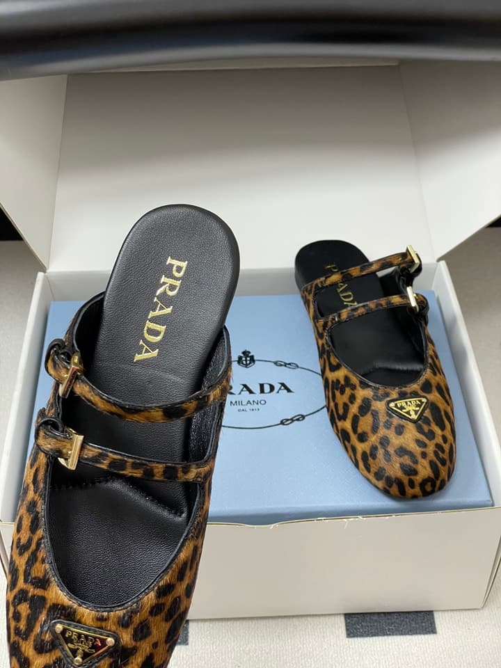 Prada Wrinkled Patent Ballet Flats – 25SS in Leopard Print