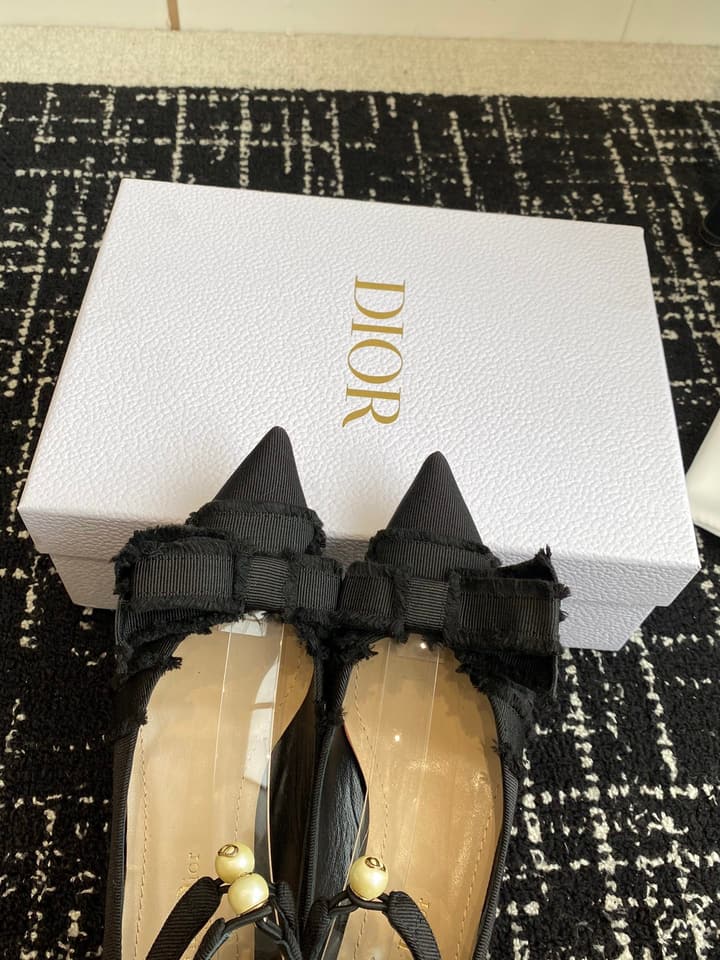 Dior J'Adior Jolie Pearl Pointed-Toe Pumps – 2024SS in Black
