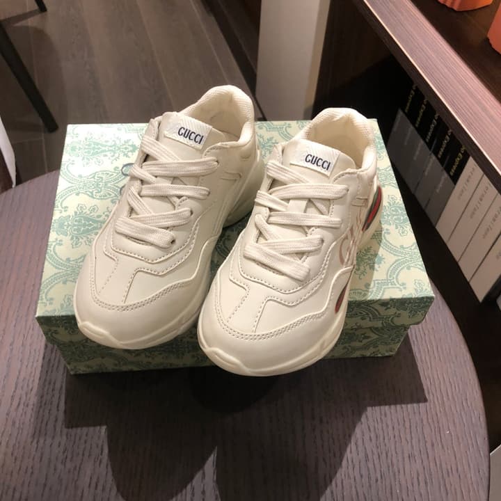 Gucci Children's Dad Sneakers – Kids Collection in Cream With Cartoon Graphic