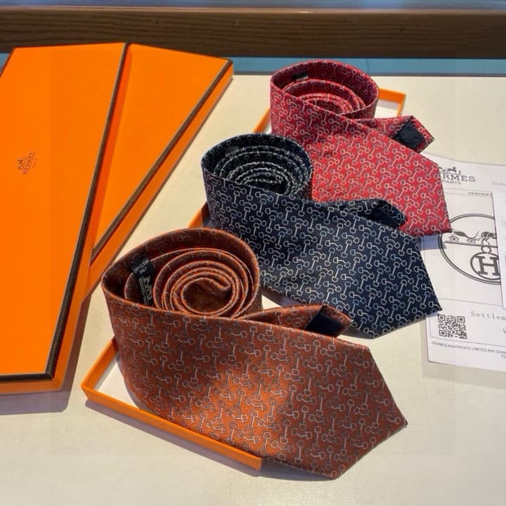 Hermès Men's New Collection Silk Tie in Navy Blue