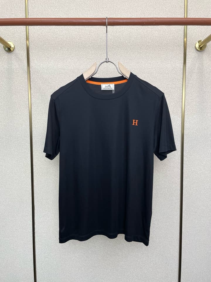 Hermès Men's Casual Short-Sleeve T-Shirt in Black