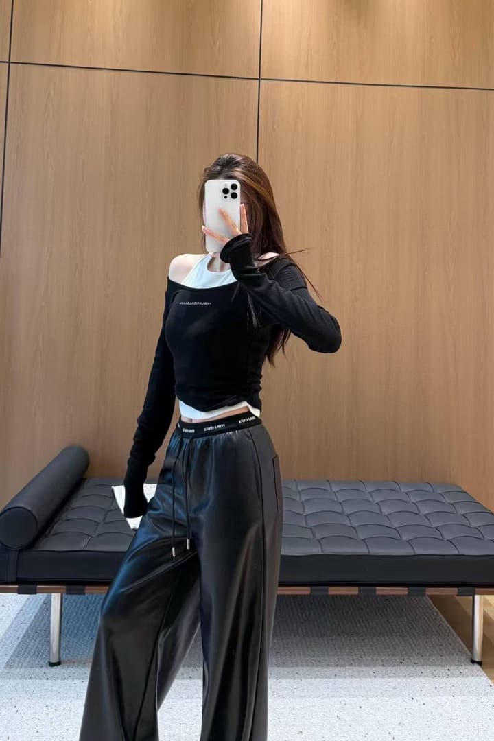 Miu Miu Letter Elastic Waist Straight Leather Pants in Black