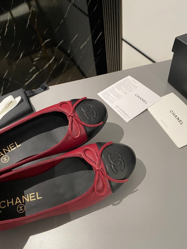 Chanel Classic Ballet Flats in Shiny Black