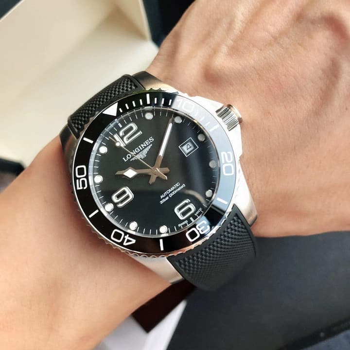 Longines Conquest Automatic Men's Watch 41mm in Black Dial With Black Rubber Strap