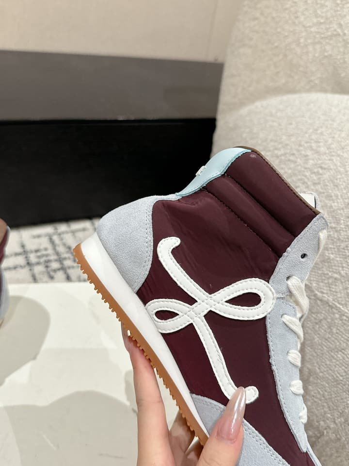 Loewe Flow Runner 2.0 Runway Sneakers – 25SS in All White With Gum Sole