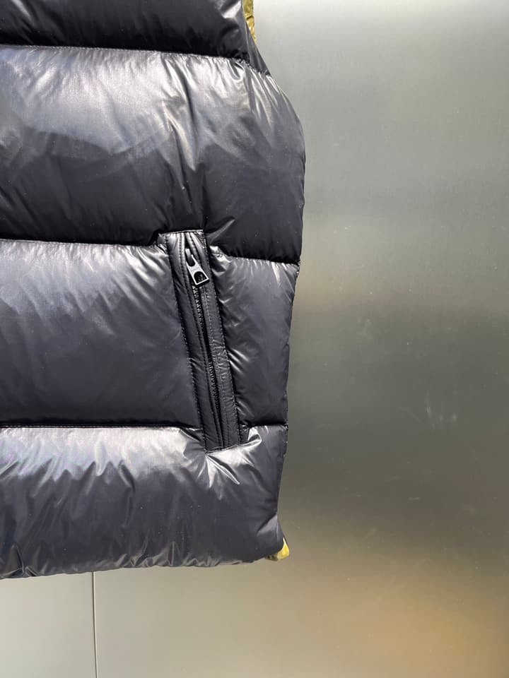 Moncler Lipsi Men's Down Vest – Early Autumn Collection in Black