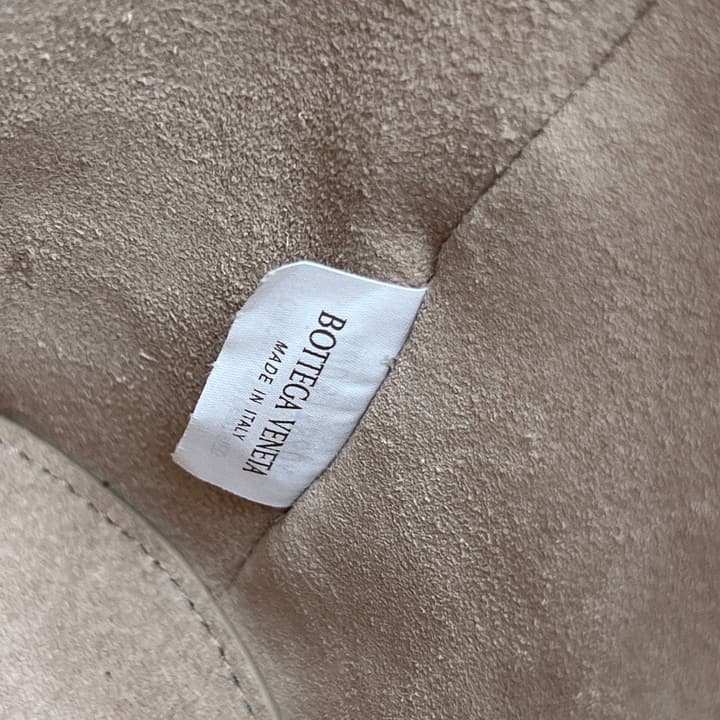 Bottega Veneta Liberta Bucket Bag – 25SS in Black
