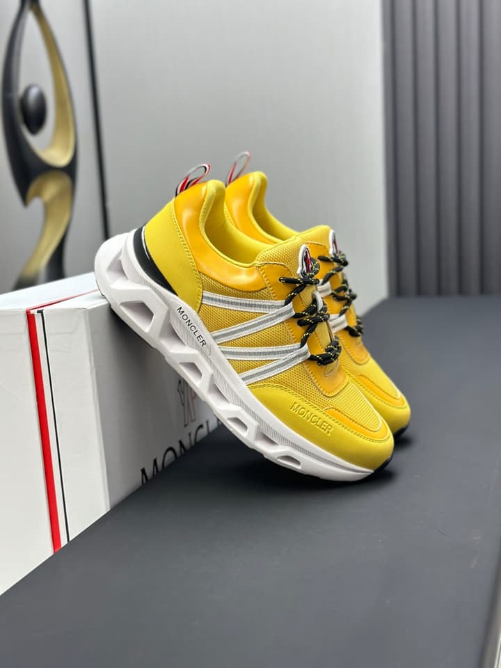 Moncler Trailgrip GTX Performance Running Shoes in Black