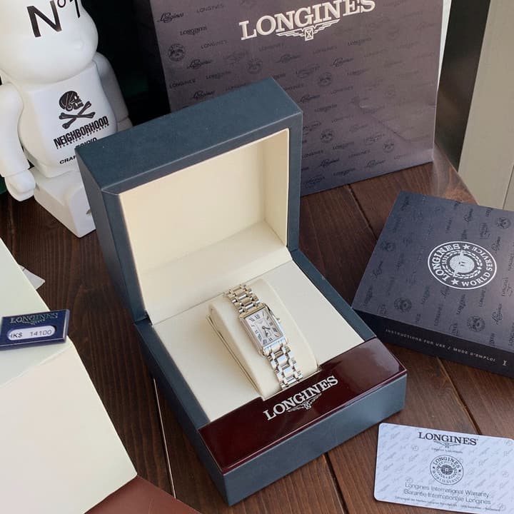 Longines DolceVita Stainless Steel Quartz Watch 32mm in Stainless Steel White Dial