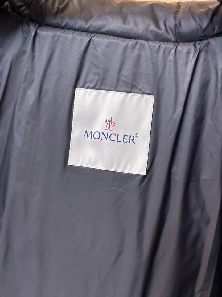 Moncler Stand Collar Embossed Down Jacket – Limited Edition in Black