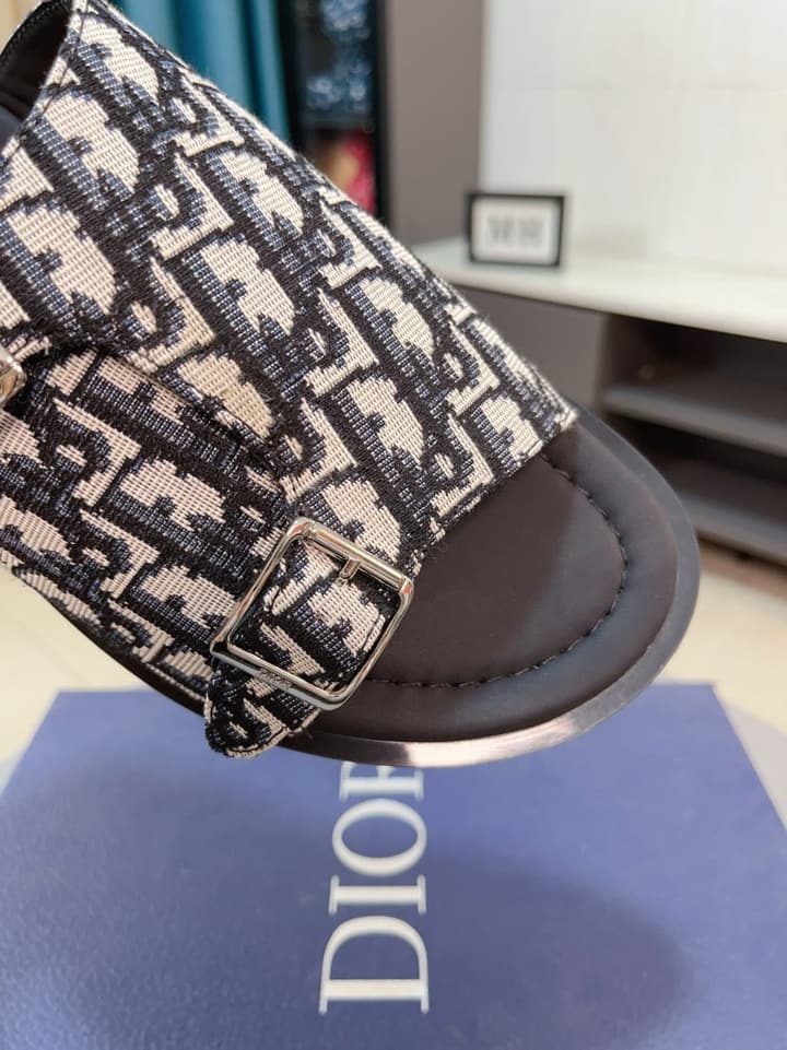 Dior Aqua Suede Sandals – Spring/Summer Collection in Beige Oblique