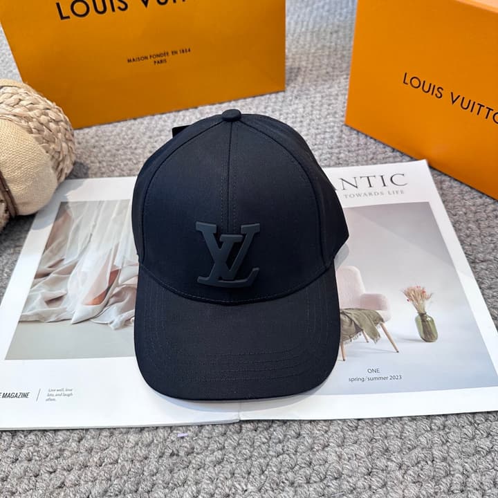 Louis Vuitton Unisex Baseball Cap – New Collection in Beige