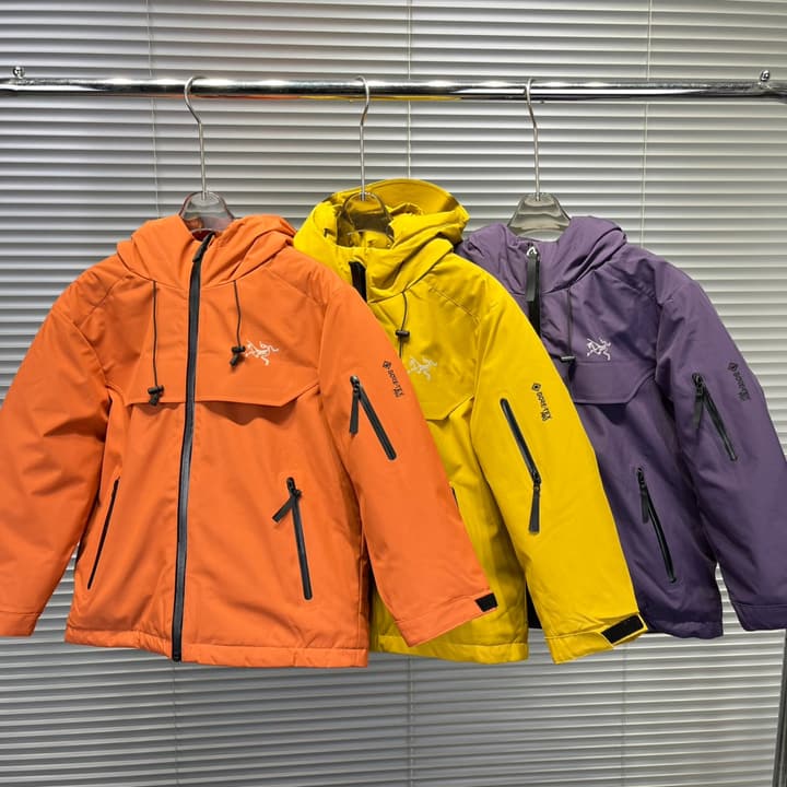 Arc'teryx Kids Windbreaker Down Jacket – Kids Collection in Bright Orange