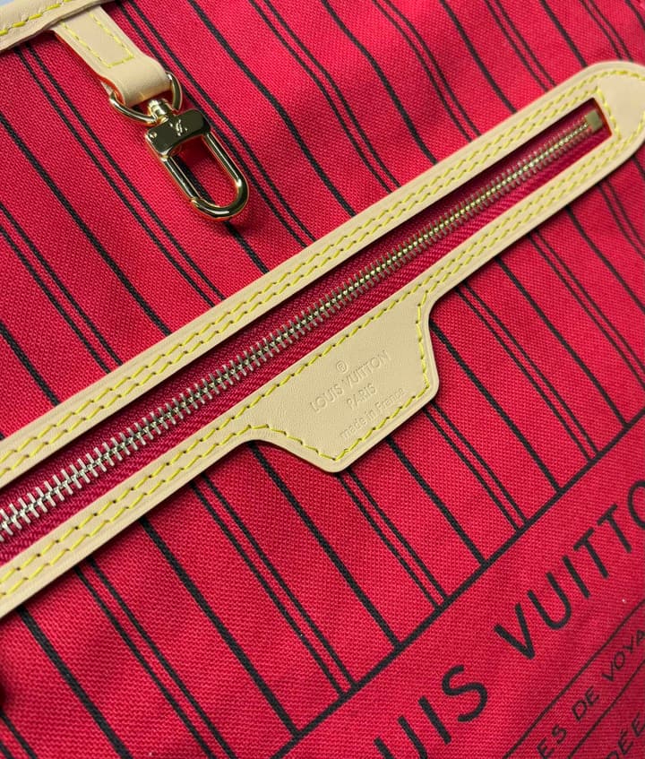 Louis Vuitton Neverfull Bandoulière Inside Out Tote Bag in Red