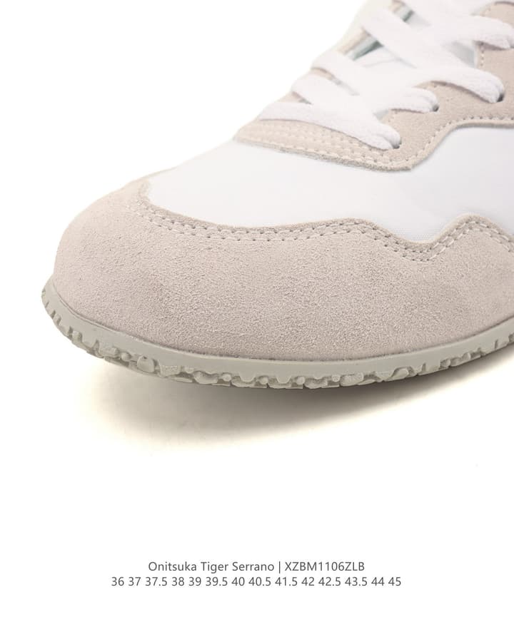 Onitsuka Tiger SERRANO™ Unisex Sneakers in Dark Navy And Beige