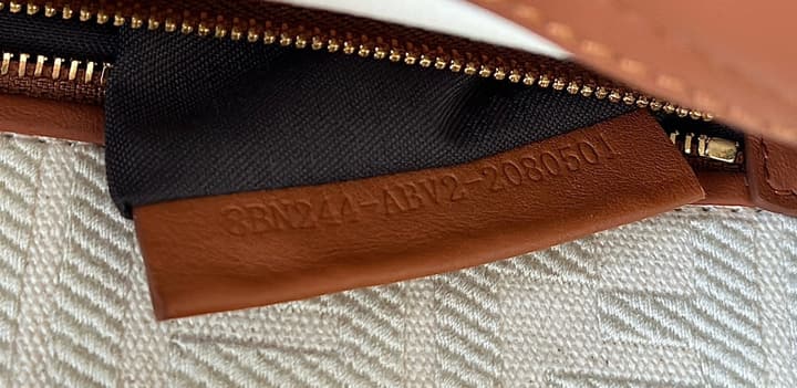 Fendi Peekaboo Classic Handbag in Caramel Brown Leather