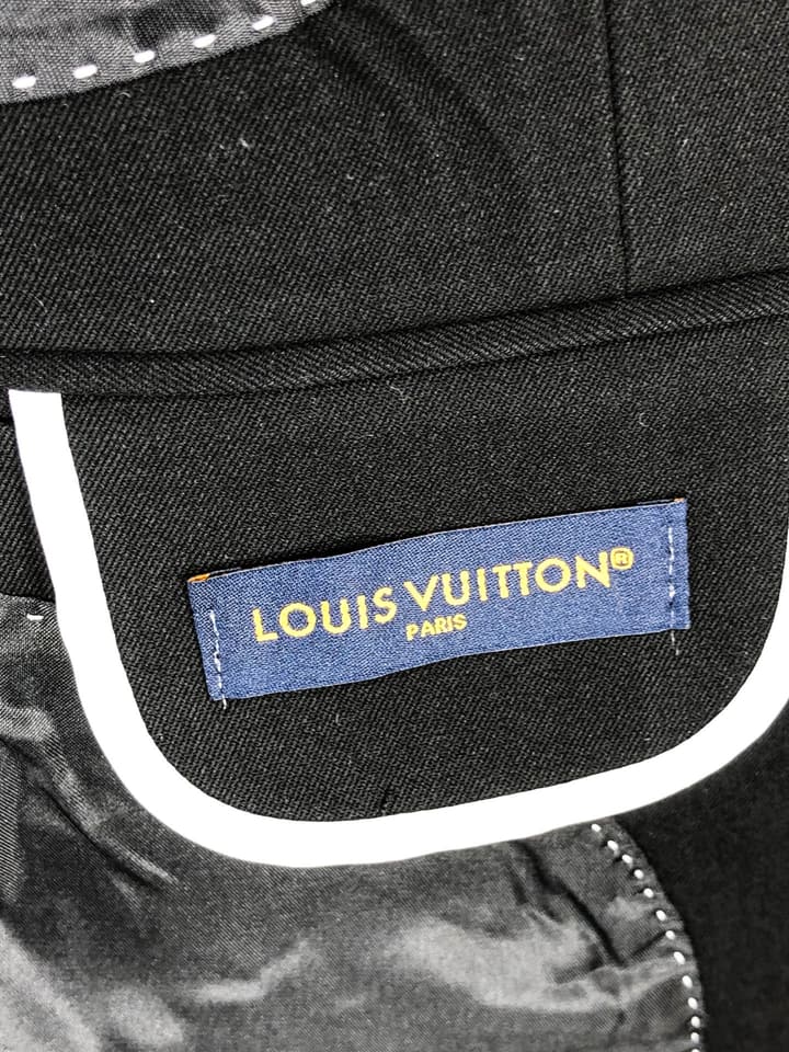 Louis Vuitton Men's Slim Fit Blend Suit Set – Autumn/Winter Collection in Dark Gray