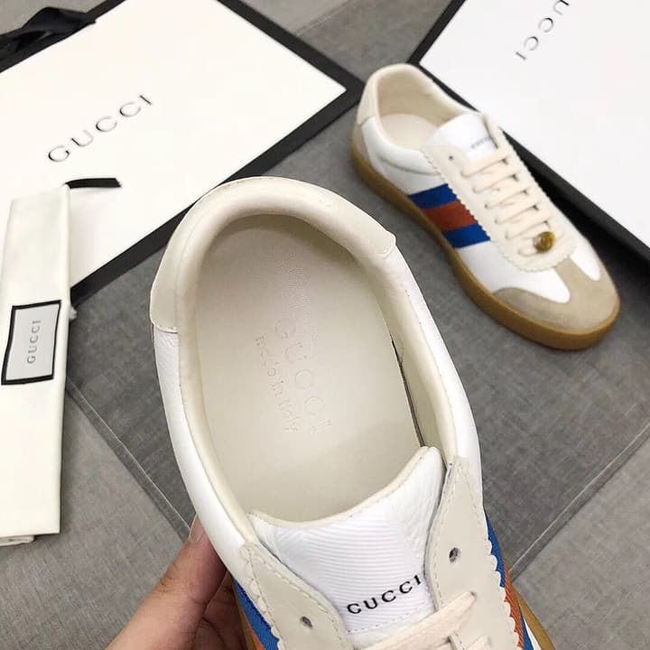 Gucci High-End Casual Leather Sneakers in White Pearlescent With Web Stripe