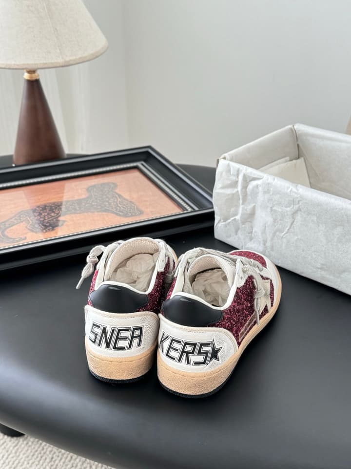Golden Goose Distressed Graffiti Sneakers – 2024 Collection in Burgundy And White