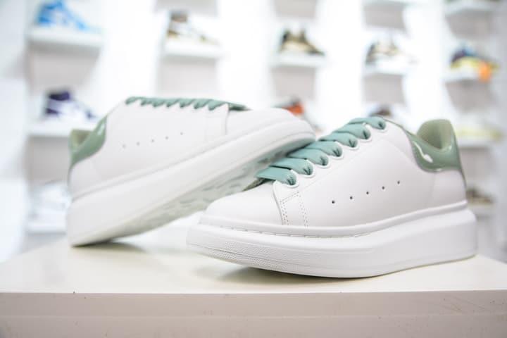 Alexander McQueen Oversized Low-Top Sneakers in Green