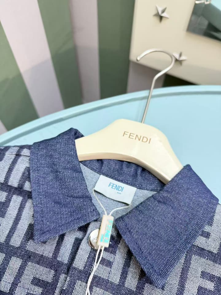 Fendi Children's Jacket and Washed Denim Set – Kids Collection – 2025SS in Washed Blue Denim Set