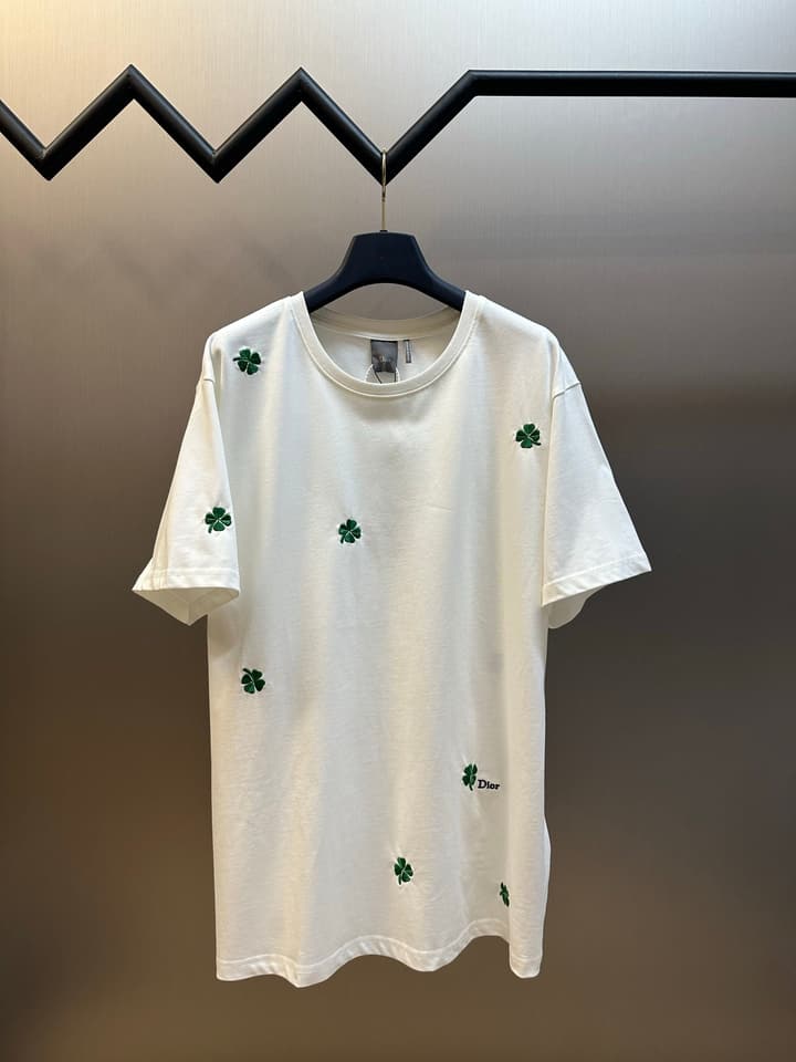 Dior Clover Embroidery Short-Sleeve T-Shirt in Black