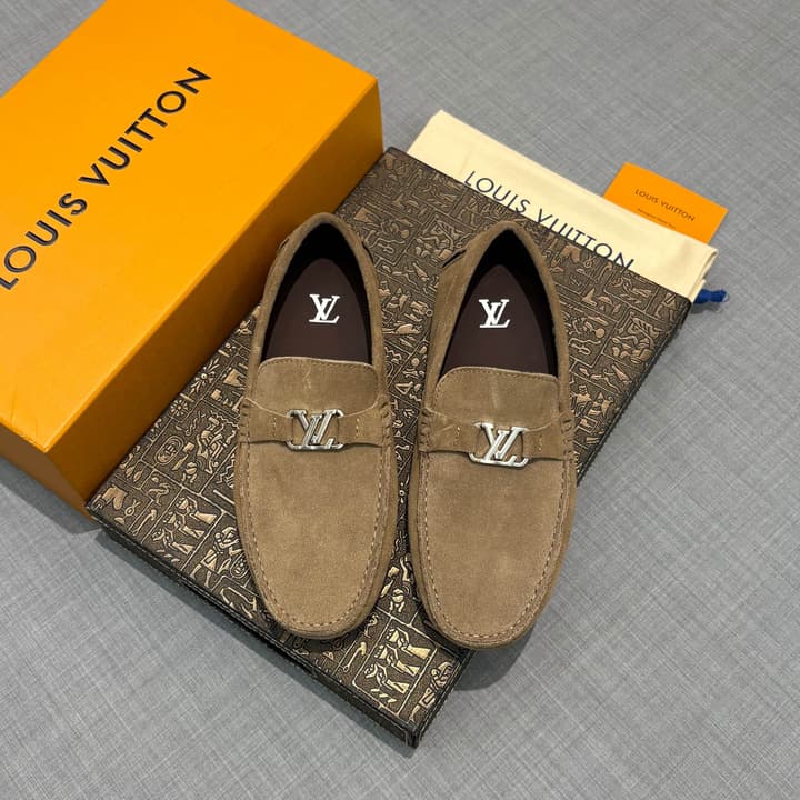 Louis Vuitton Men's Suede Driving Shoes in Black Suede