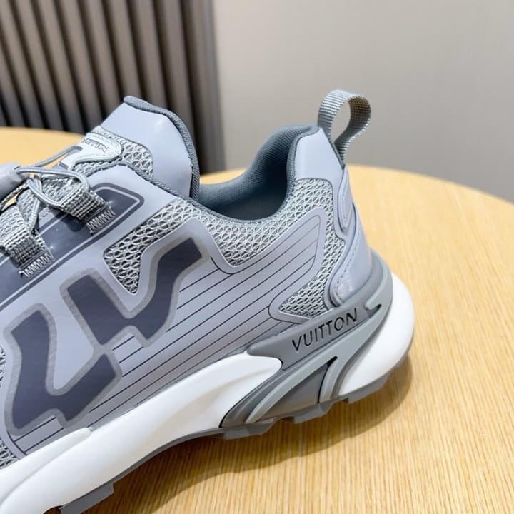Louis Vuitton Runner Tatic Sneakers in Charcoal Monogram