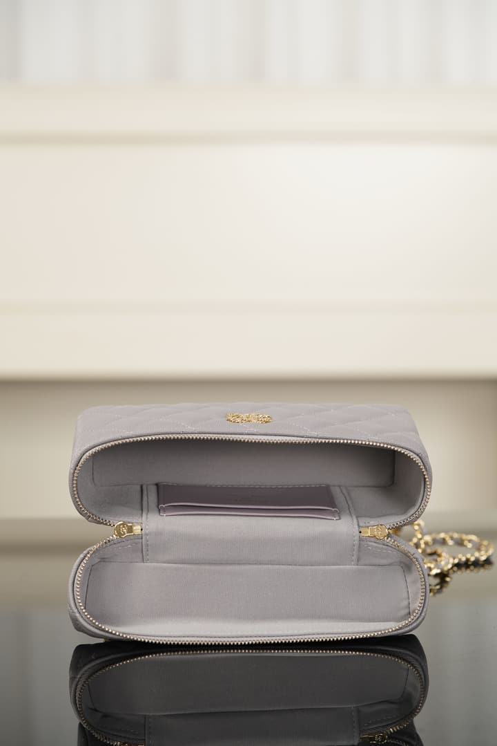 Chanel 26P Wheat Ear Buckle LP Box Bag – 26P Collection