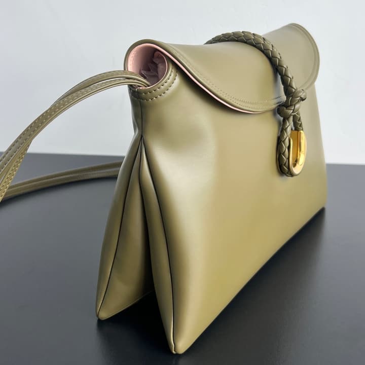 Bottega Veneta Medium Liberta Flap Crossbody Bag – Autumn/Winter Collection in Dark Espresso Brown
