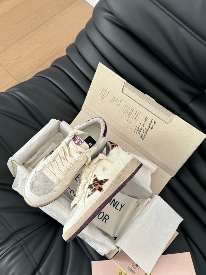 Golden Goose Graffiti Distressed Sneakers – 2024 Collection in Off-white Grey