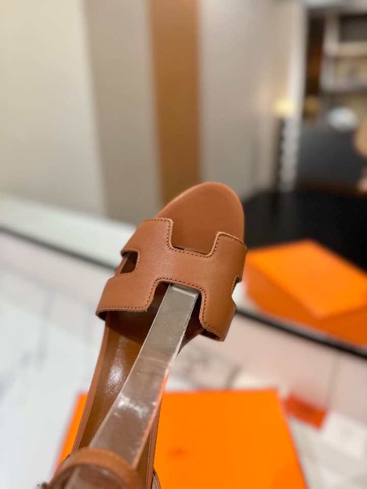Hermès Classic Smooth Cowhide Heels – 6.5cm in All White