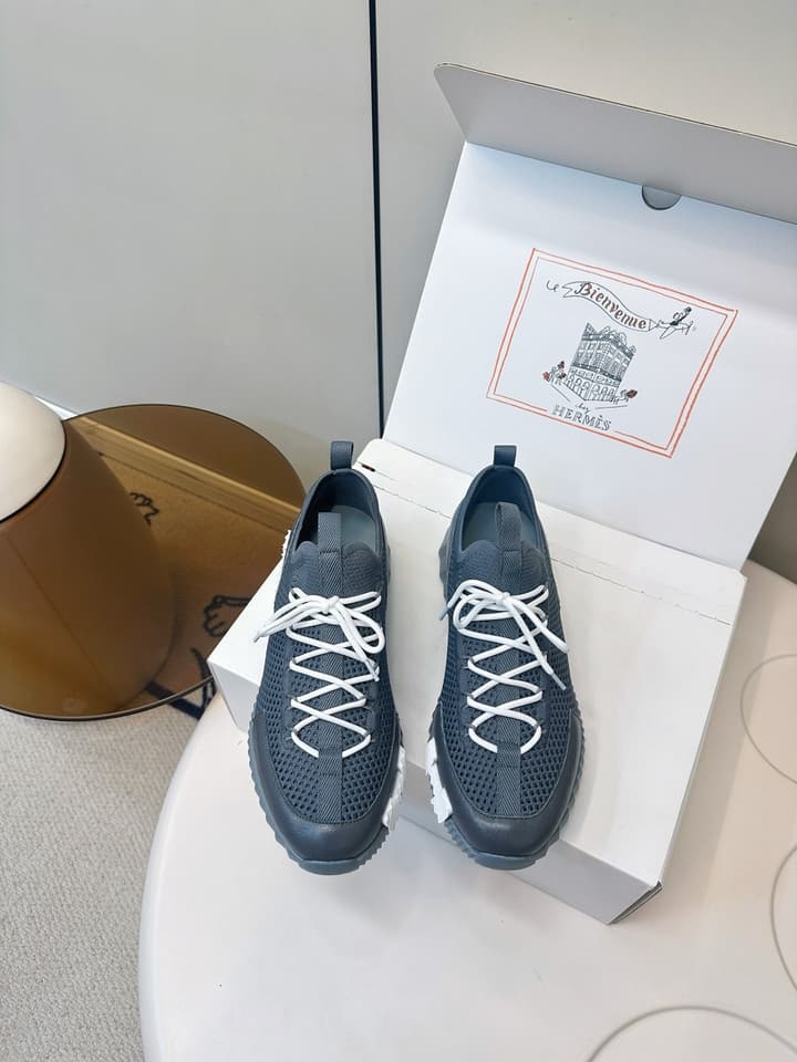 Hermes Classic Couple's Casual Sneakers in Light Beige