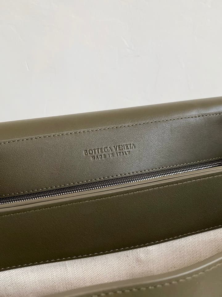 Bottega Veneta Andiamo Messenger Bag