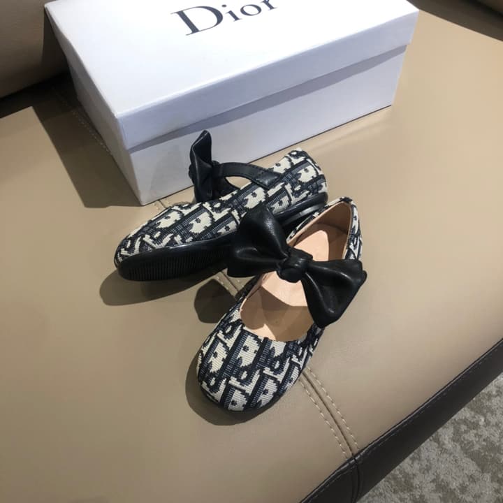 Maison Parisienne Kids Embroidered Ballerina Flats – Kids Collection in Black Patterned With Bow