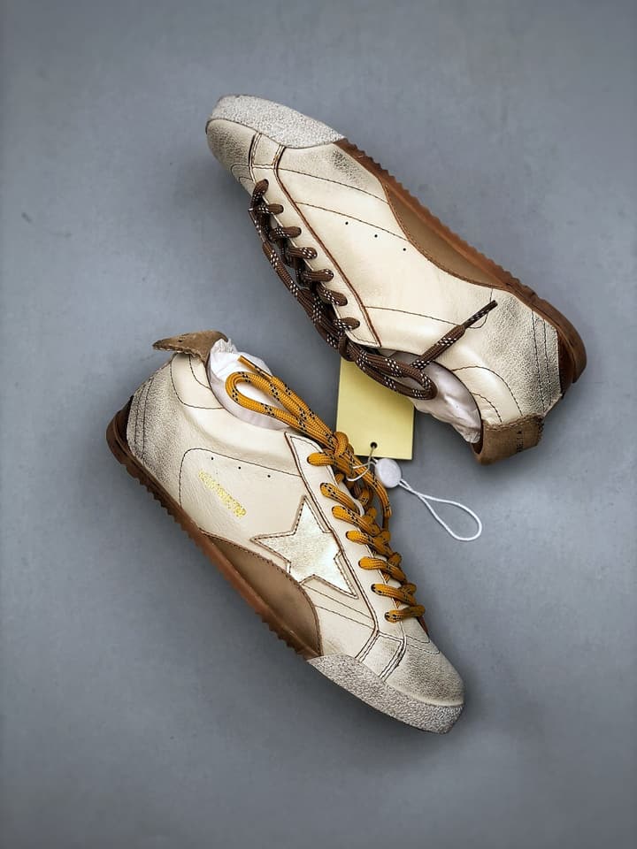 Golden Goose Distressed German Army Trainers – 25SS in Brown