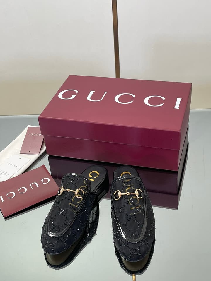 Gucci Crystal GG Patent Loafer Mules – 2025FW in Beige Crystal Gg